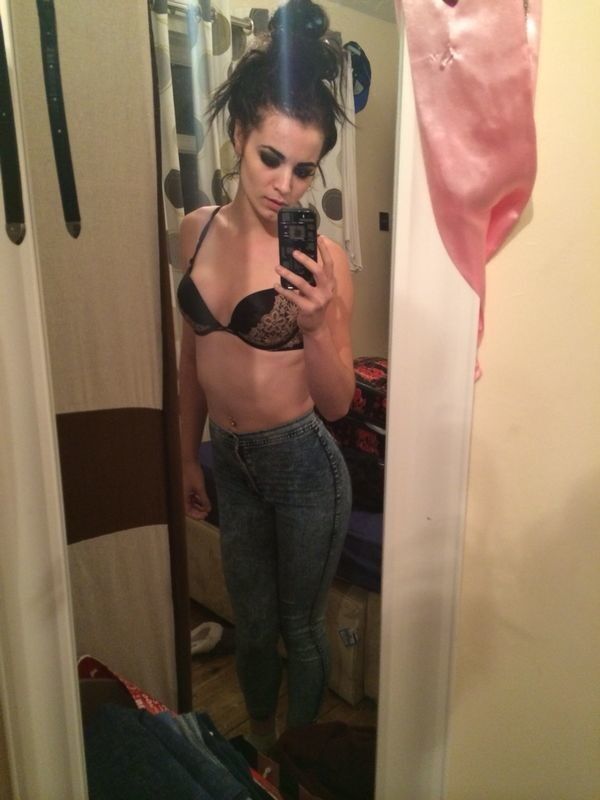 Free porn pics of WWE Paige New Leaks + More 1 of 19 pics