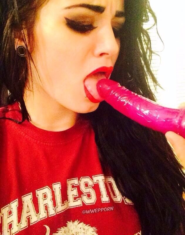 Free porn pics of WWE Paige New Leaks + More 18 of 19 pics