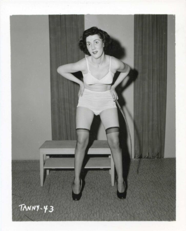 Glamour retro natural torture