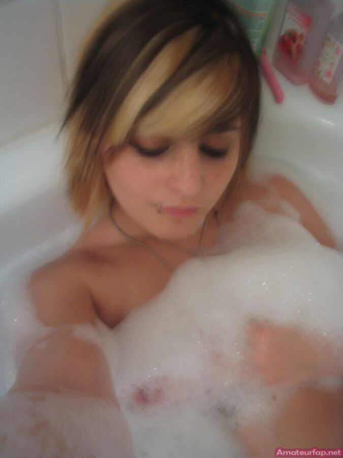 Free porn pics of Gothic Cutie Having Fun In The Bathtub 12 of 22 pics