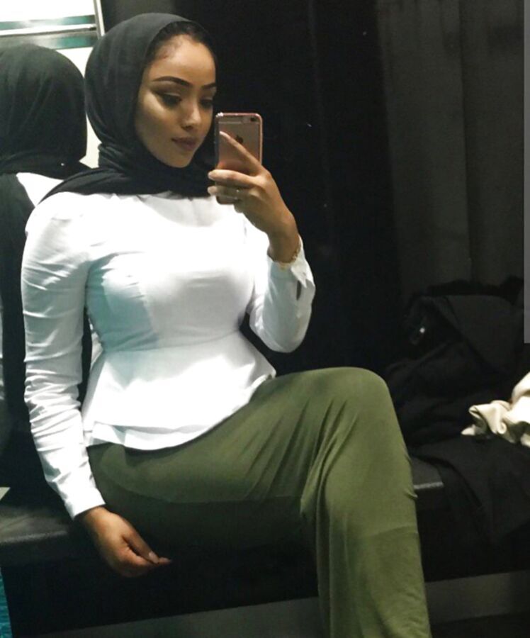 marilyn monroe pubic nude mandingo and arab women