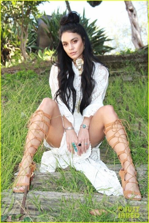 Free porn pics of VANESSA HUDGENS 1 of 26 pics