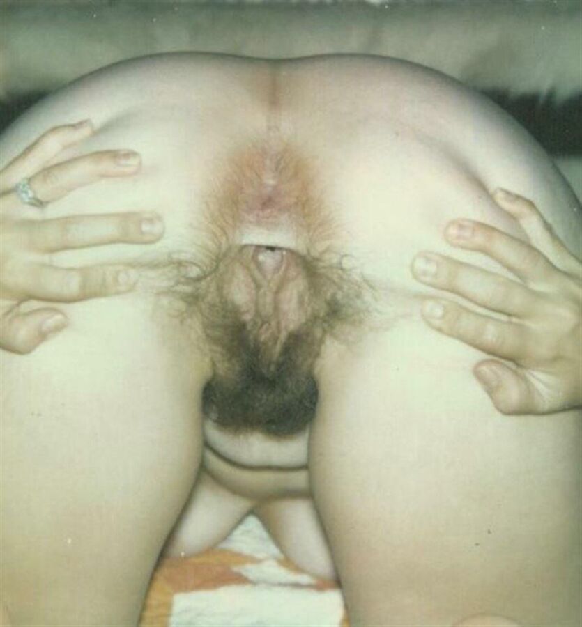 Free porn pics of Vintage hairy lady showing us her pussy 20 of 26 pics
