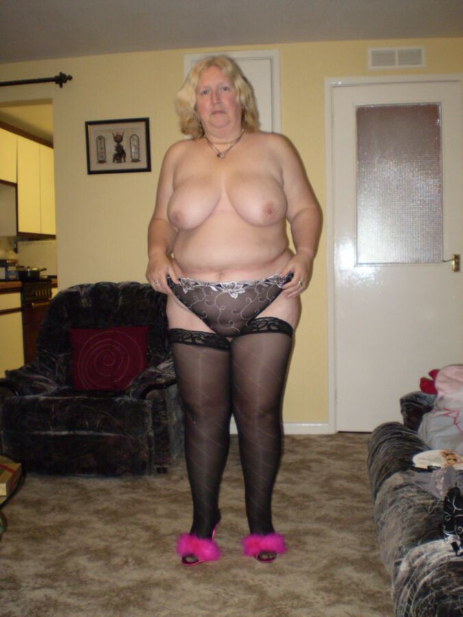 Free porn pics of Classic mature bbw - would love to do her 19 of 40 pics