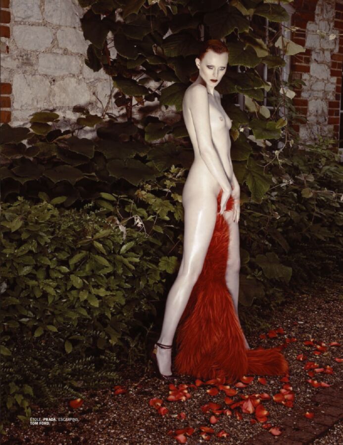 Free porn pics of Karen Elson 8 of 11 pics