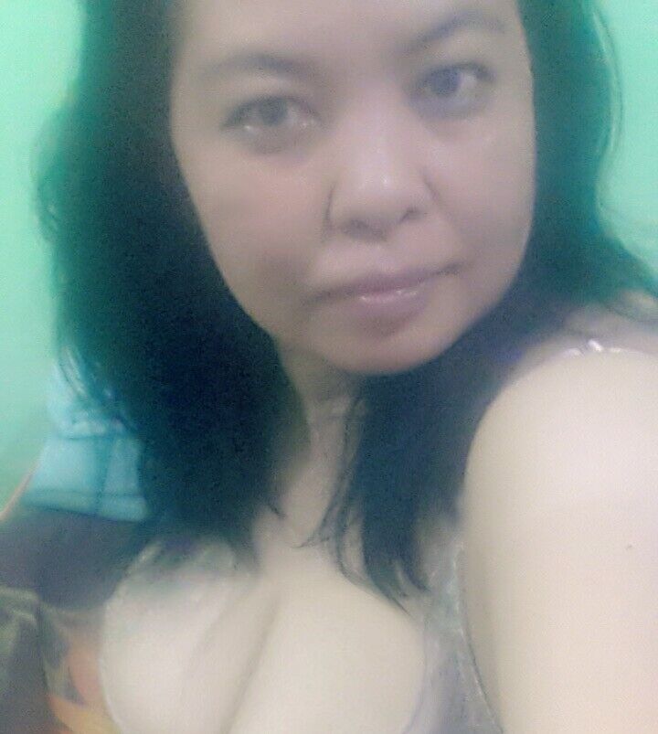 Free porn pics of BBW Chubby Malay Milf. SG or MY? 8 of 19 pics