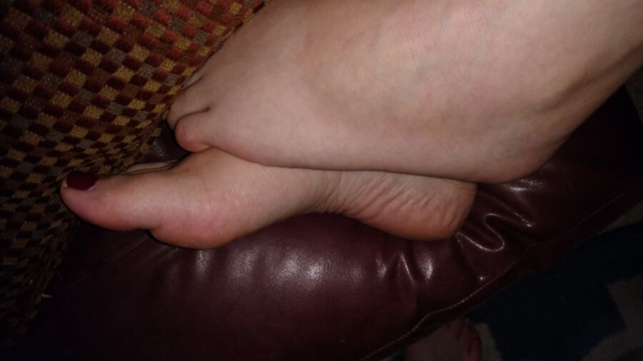 Free porn pics of Wife feet and cumshot 15 of 29 pics