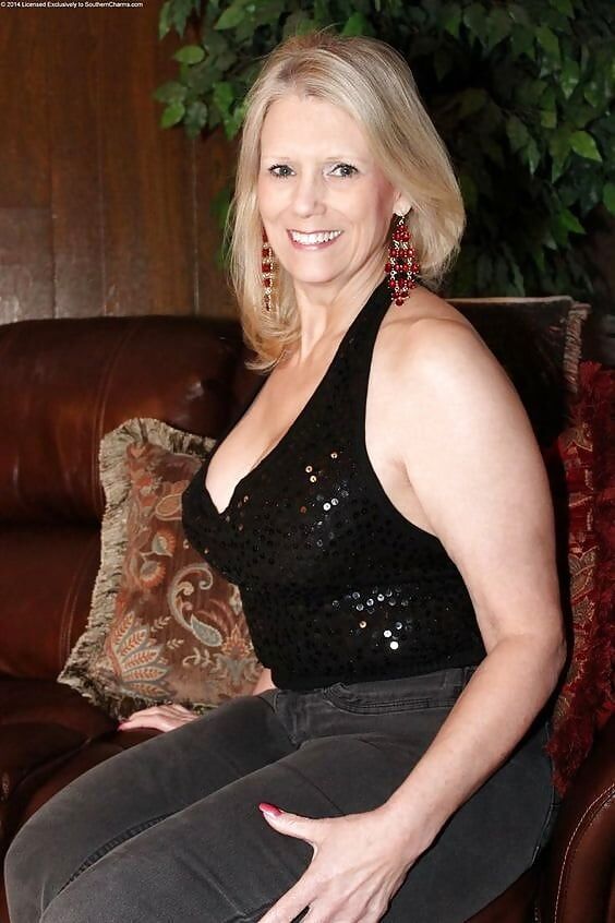 Blonde reife frauen
