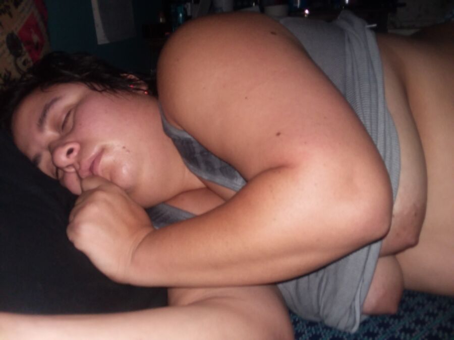 Free porn pics of chubby melissa pretends to sleep 9 of 35 pics