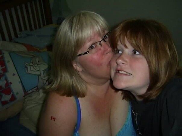 Free porn pics of Nancy and Daughters 9 of 20 pics