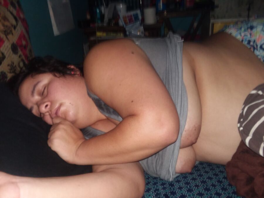 Free porn pics of chubby melissa pretends to sleep 17 of 35 pics