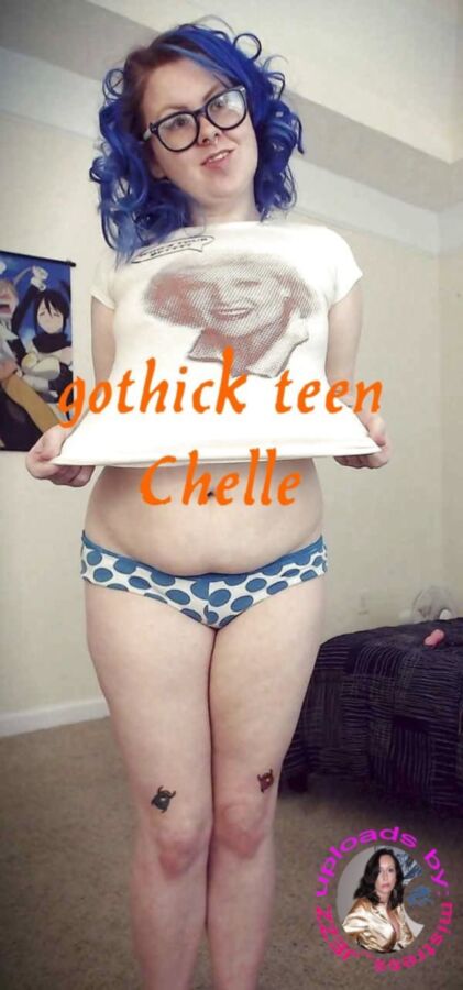 Free porn pics of teen Chelle 1 of 47 pics