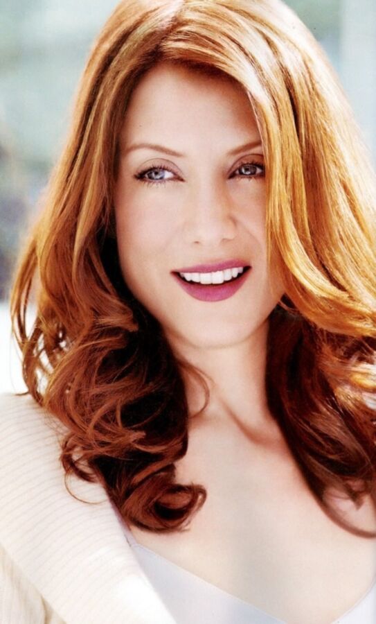 Free porn pics of Kate Walsh, brulante rousse 18 of 90 pics