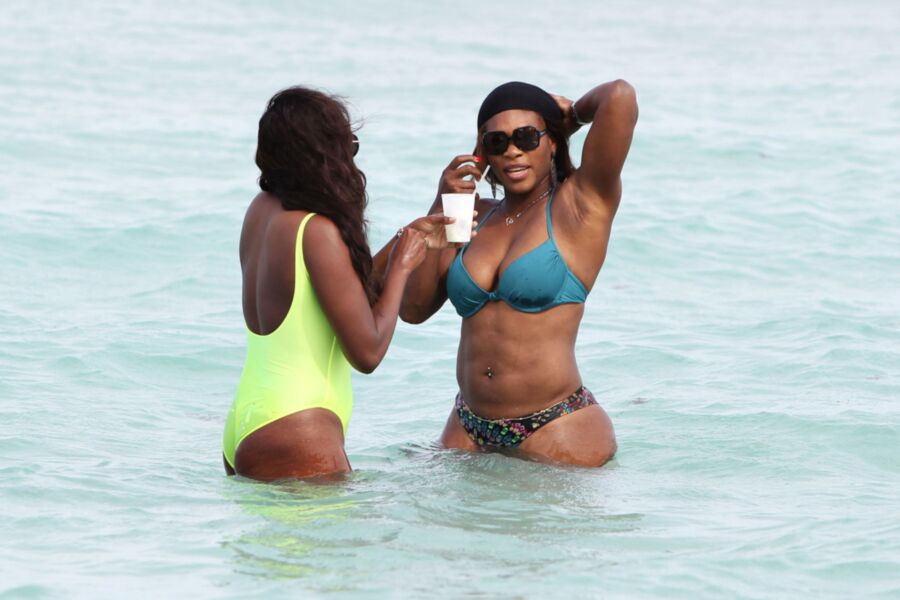 Free porn pics of Serena Williams in bikini 2 of 13 pics