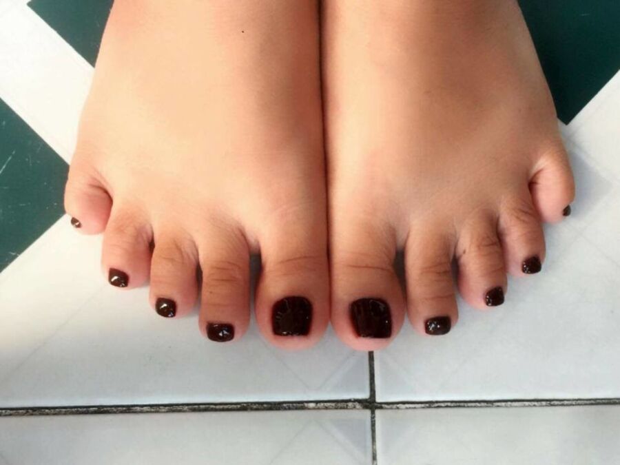 Free porn pics of Viet Feet - Shoot Your Cum to their soft feet 5 of 33 pics