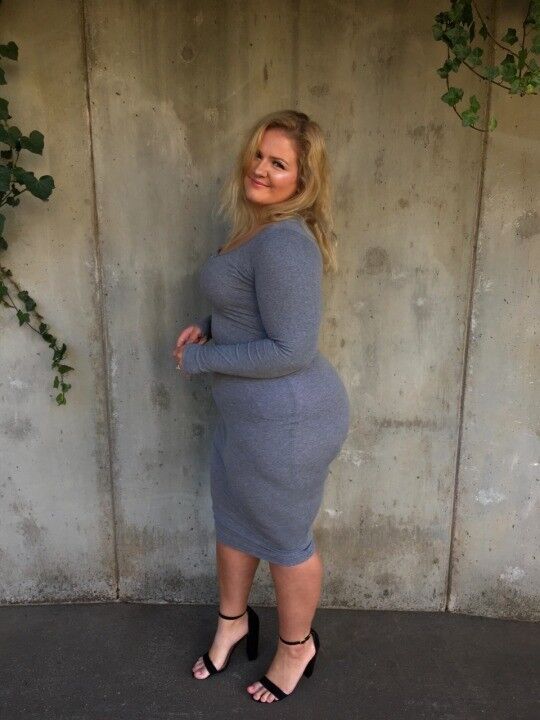 Free porn pics of BBWs Dressed - Take Them Out, Show Them Off! 16 of 28 pics