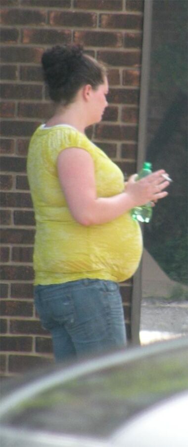 Free porn pics of Pregnant and bbw with huge belly, slut in tight shirt, preggo! 4 of 18 pics