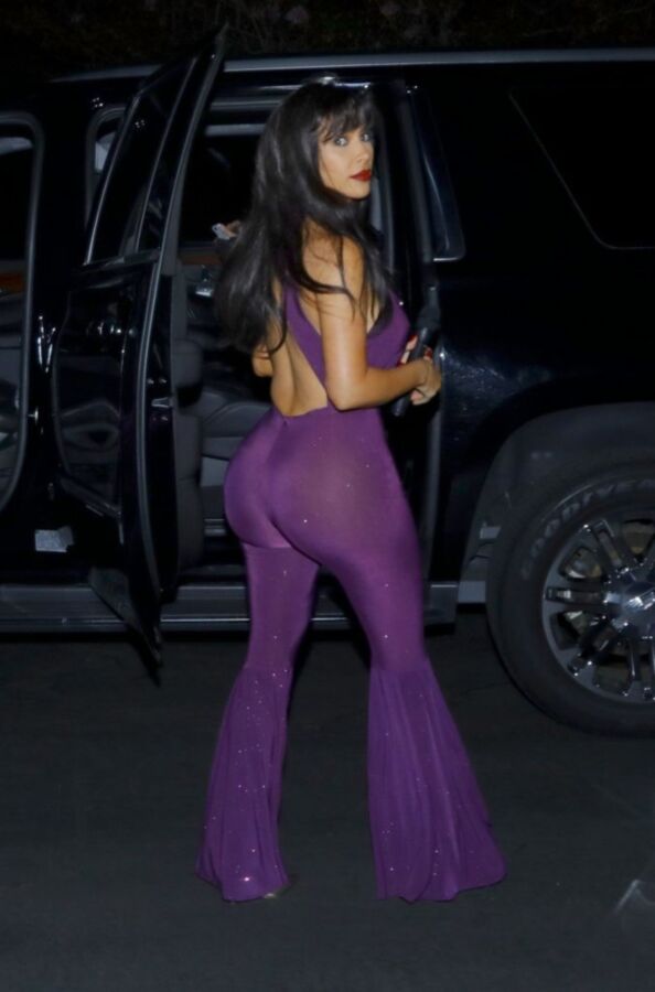 Free porn pics of Kim Kardashian dress up as Selena tribute 11 of 16 pics