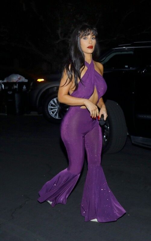 Free porn pics of Kim Kardashian dress up as Selena tribute 14 of 16 pics
