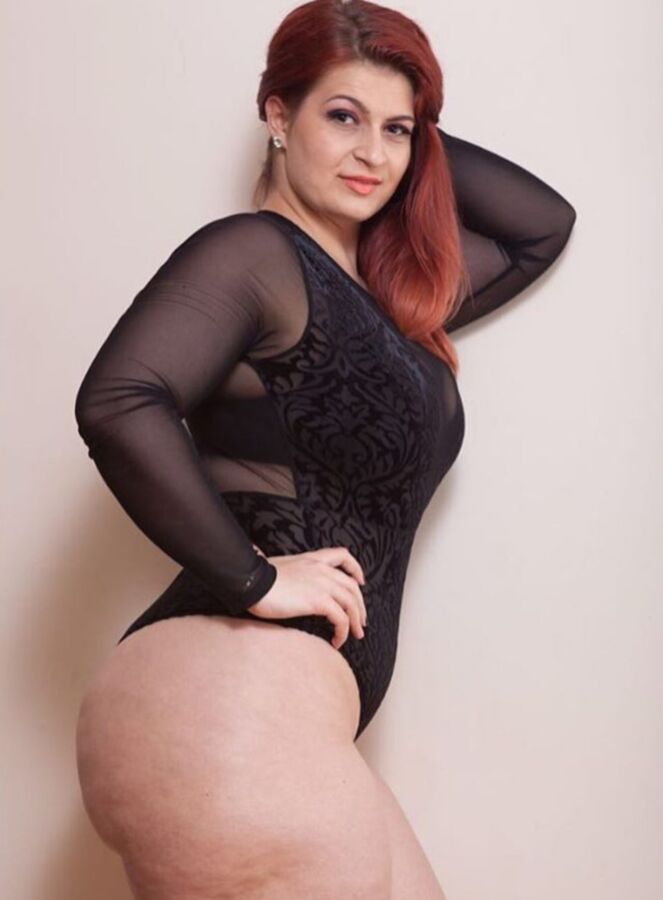 Free porn pics of BBW Model Iona has thick thighs and a huge ass 18 of 35 pics