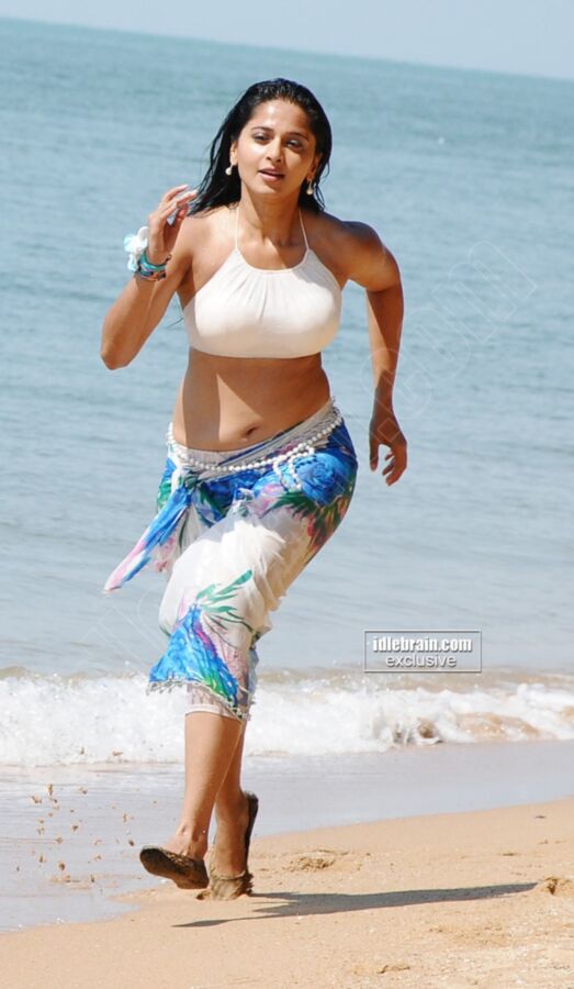 Free porn pics of Anushka Shetty Steamy, Sexy Beach Pics, showing her Hot Navel 5 of 120 pics