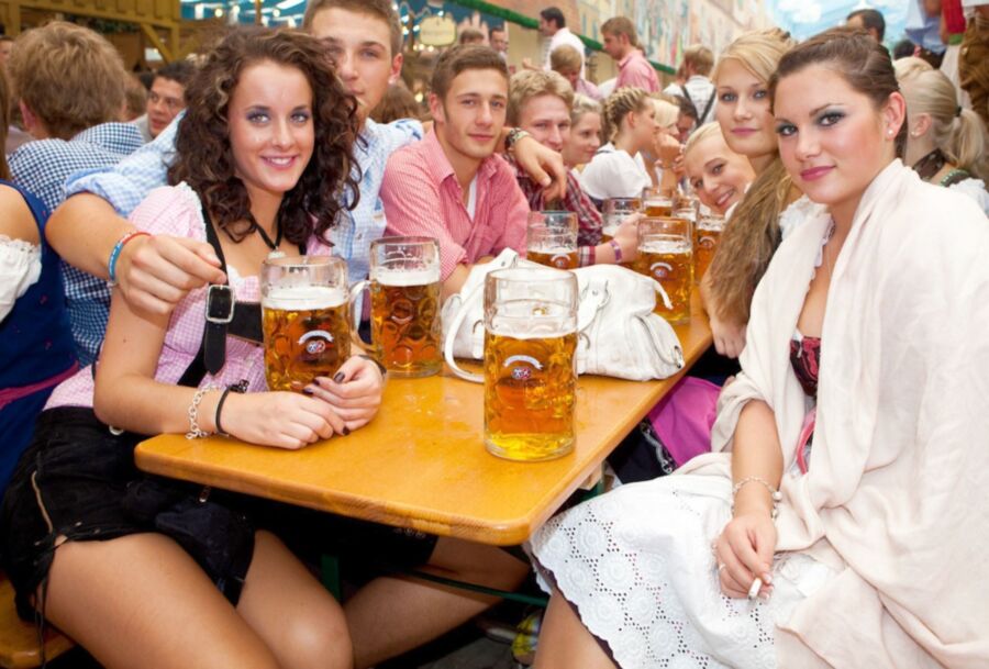 Free porn pics of Fesche Madln im Dirndl zum Sechsundsechzigst`n 14 of 100 pics