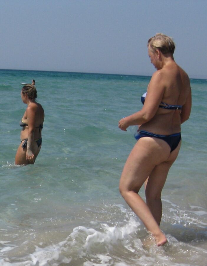 Free porn pics of Hot Granny on a beach 20 of 30 pics