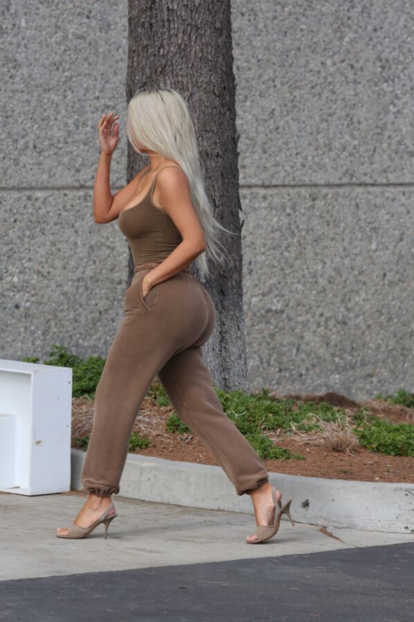 Free porn pics of Kim Kardashian Blonde 7 of 13 pics