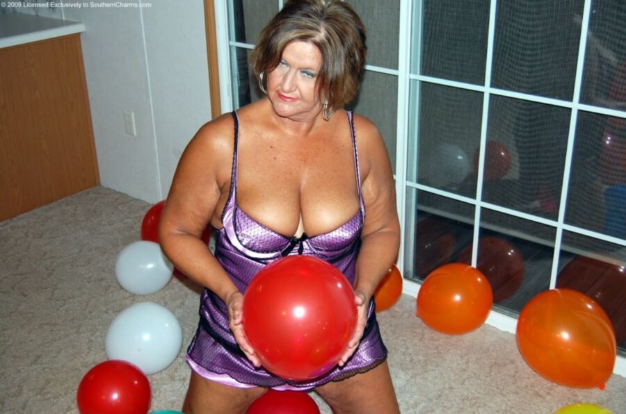 Free porn pics of Mature Balloon Fetish Girls 24 of 340 pics