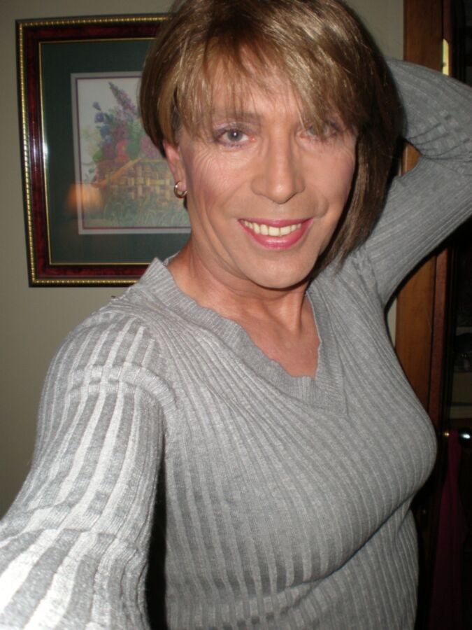 Free porn pics of Donna Allen (Amateur Crossdresser) 3 of 36 pics