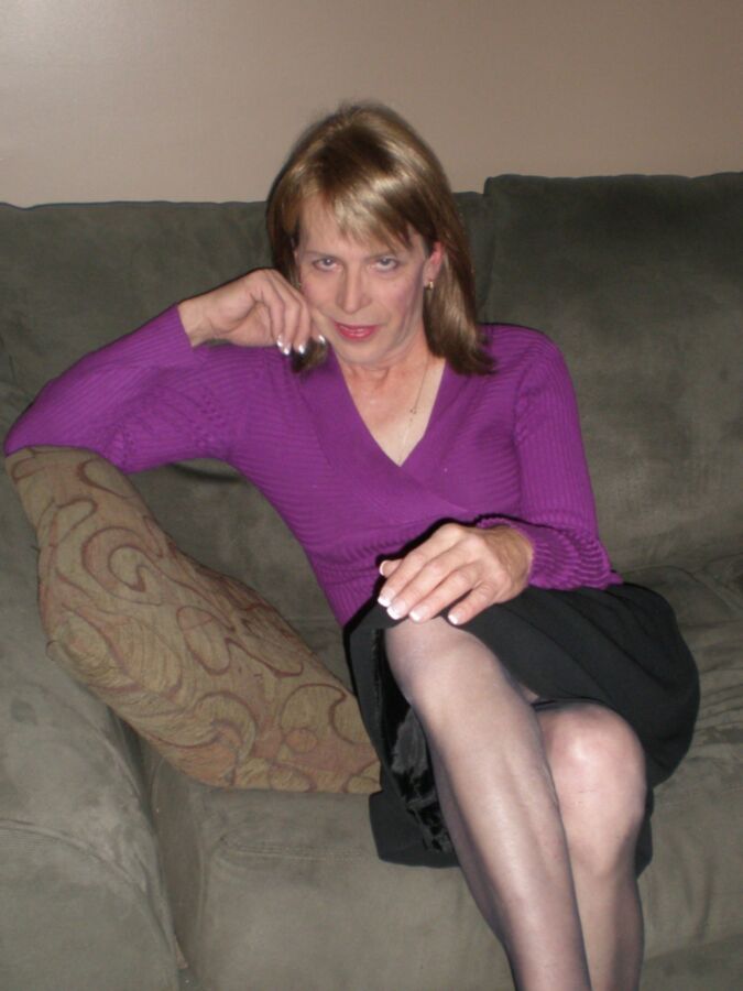 Free porn pics of Donna Allen (Amateur Crossdresser) 7 of 36 pics