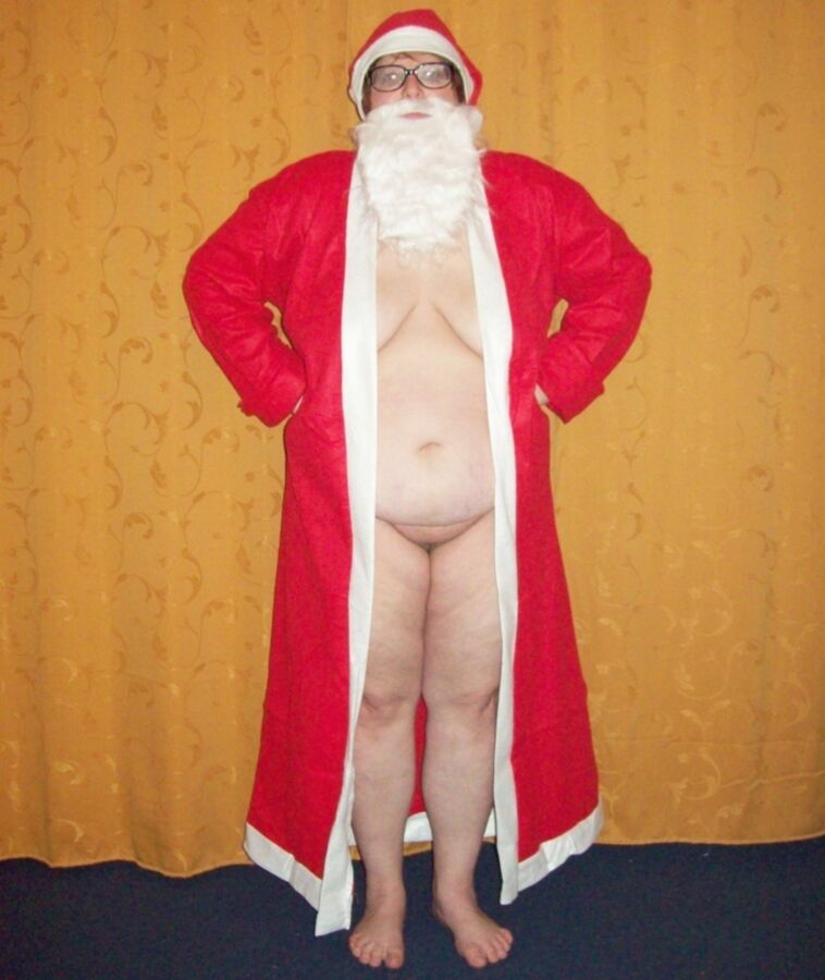 Free porn pics of Nackte weihnachten 6 of 33 pics