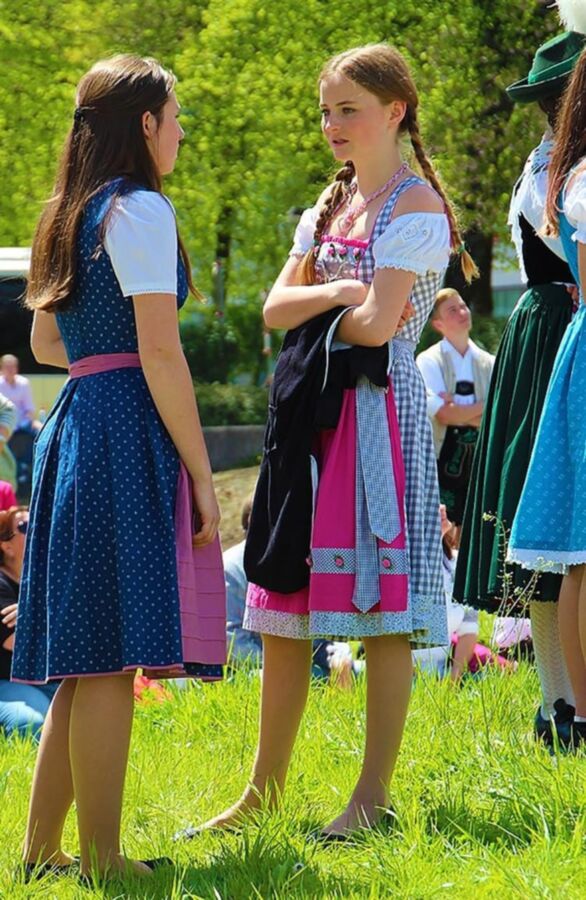 Free porn pics of Fesche Madln im Dirndl zum Einundsiebzigst`n 11 of 100 pics