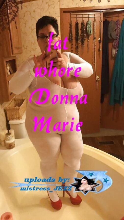 Free porn pics of fat whore Donna 1 of 31 pics