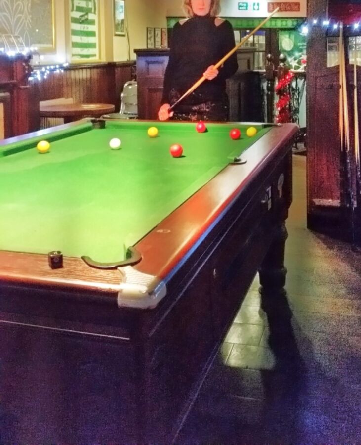 Free porn pics of Sexy pool game in a pub 1 of 14 pics