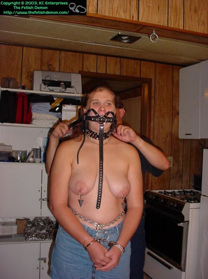 Free porn pics of A happy slave for parties 20 of 21 pics