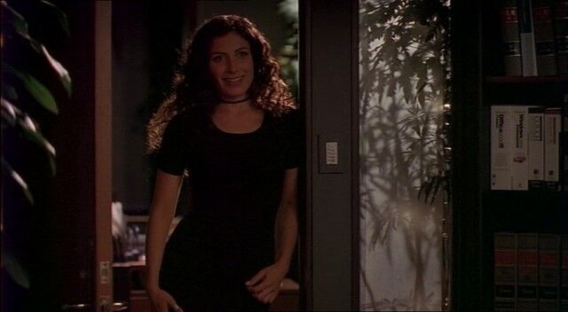 Free porn pics of Lisa Edelstein as transsexual beauty Cindy McCauliff 1 of 24 pics