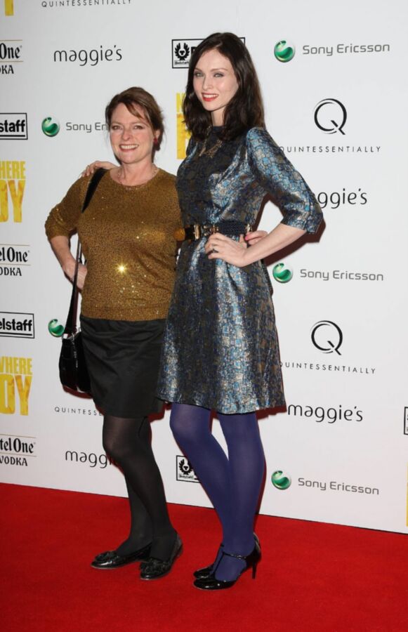 Free porn pics of Sophie Ellis-Bextor UK Singer in Tights and Her Mum 8 of 9 pics