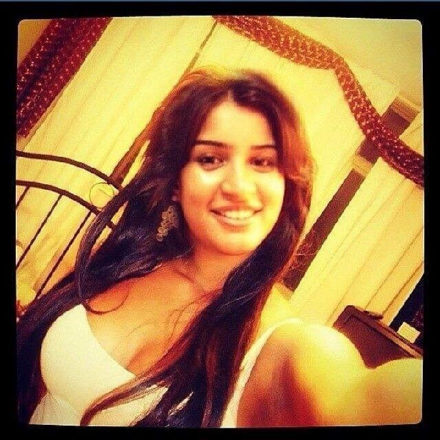 Free porn pics of Mast Pakistani Booby Aunty - Bhabhi hoto aysi!!!! - BIG PLUMP BO 18 of 21 pics