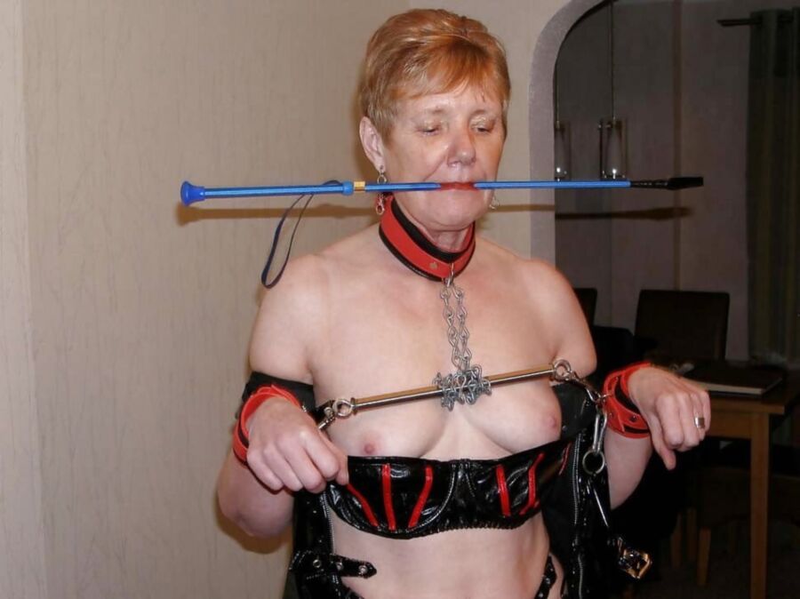 Studenten Granny Dunkelhaarig Bdsm