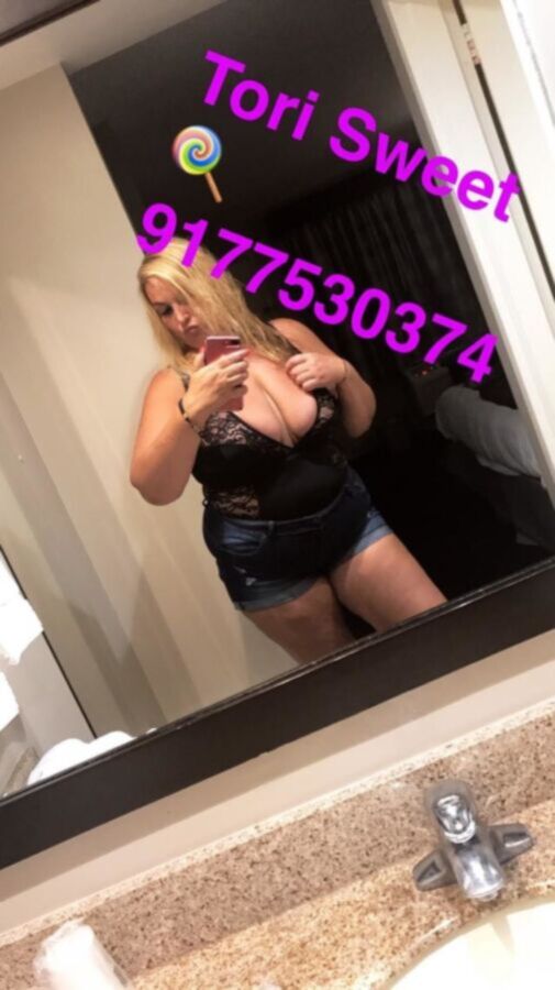 Free porn pics of The BBW Chubby Belly slut I did not get for Christmas 11 of 14 pics