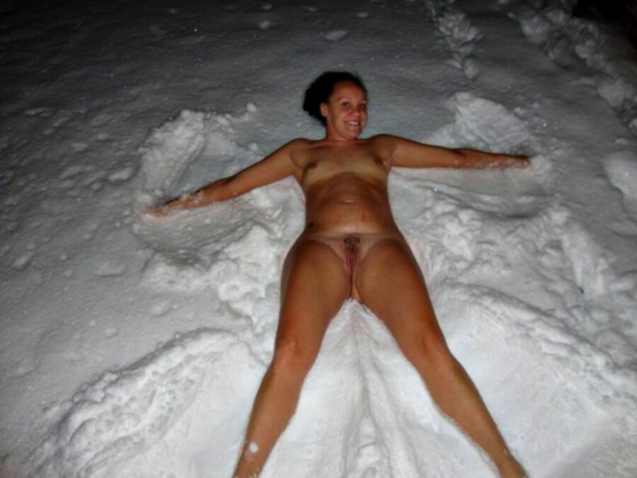 Free porn pics of Moms love snow 11 of 11 pics