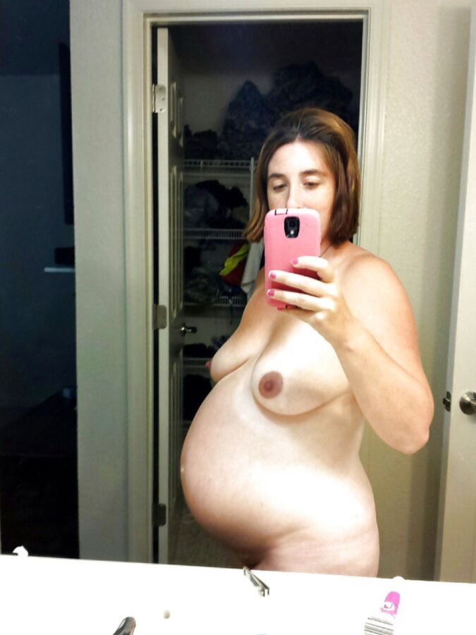 Pregnant Selfies.