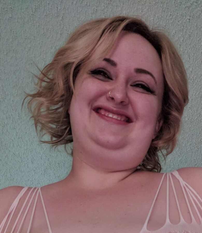 Free porn pics of Blonde BBW with lovely smile 1 of 24 pics