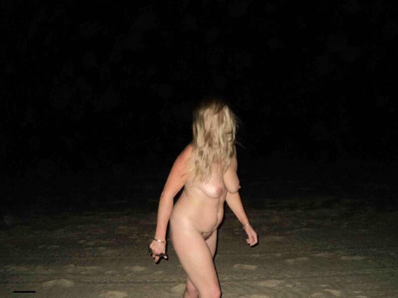 Free porn pics of Aussie Mature Goes Wild 16 of 107 pics