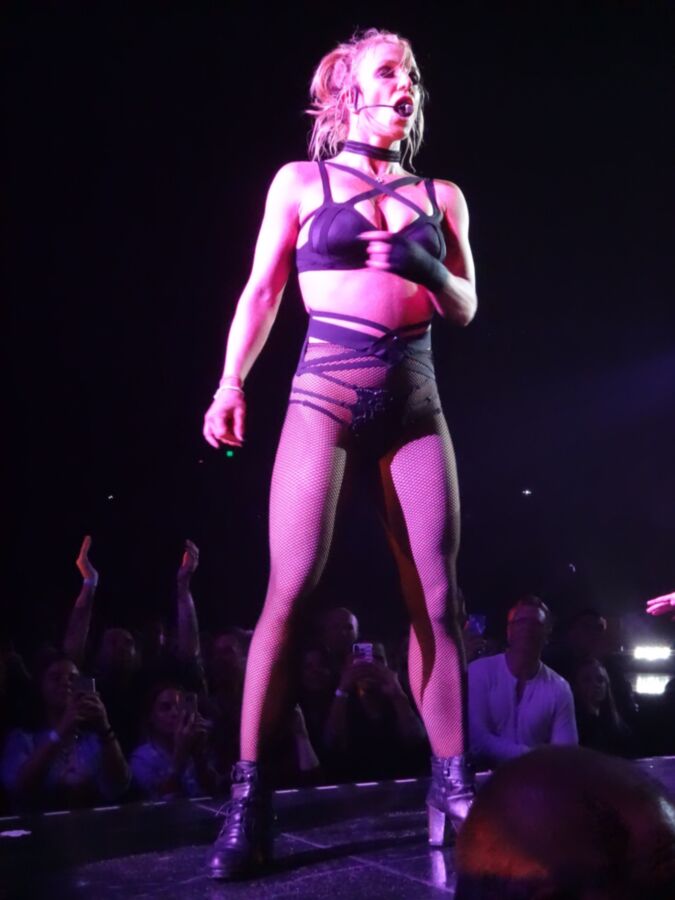 Free porn pics of Britney Spears sexy pics of her show in Las Vegas 7 of 26 pics