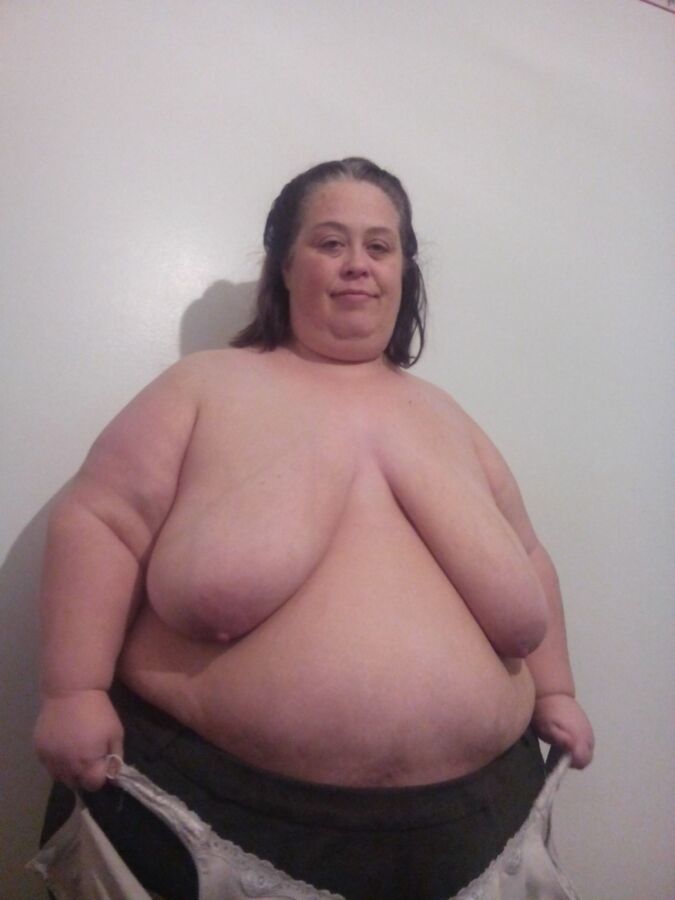 Free porn pics of Ssbbw Shellybelly  2 of 2 pics