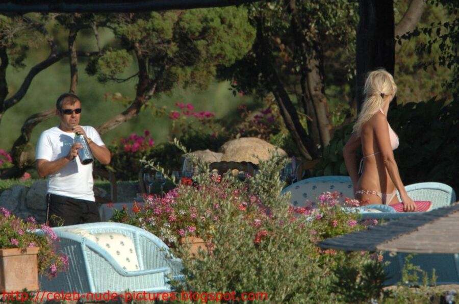 Free porn pics of Victoria Silvstedt sexy bikini pics (pokies) 10 of 14 pics