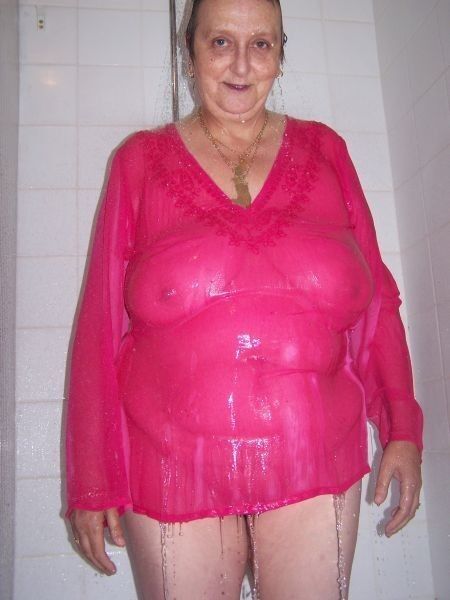 Free porn pics of Cock Starved UK Granny 11 of 91 pics