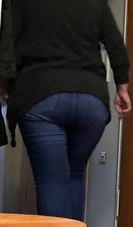Free porn pics of candid ass chubby wife 2 of 4 pics